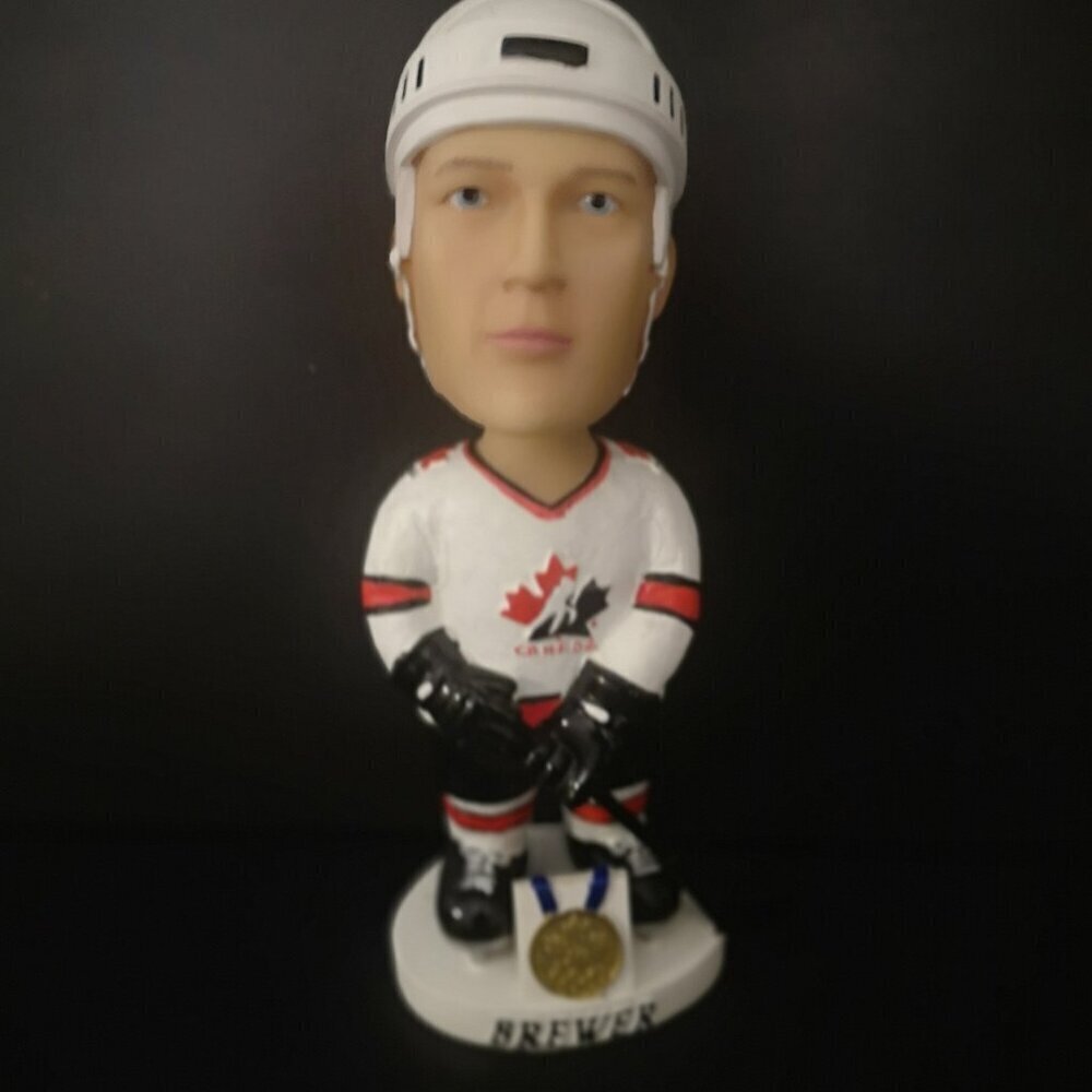 VTG Eric Brewer 2002 Olympic Team Canada Hockey Gold Medal Bobble Head